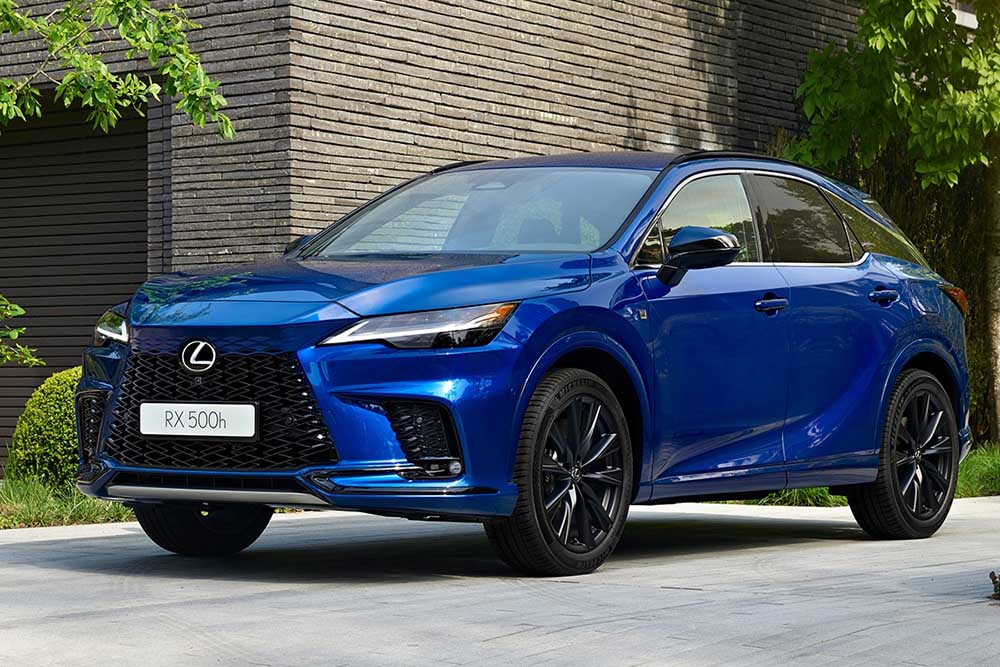 Nhiều xe crossover hybrid có động cơ khá mạnh. Ảnh: Lexus
