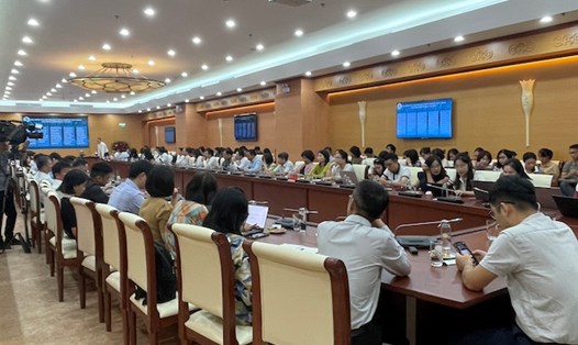 Hội thảo "Giải pháp bảo vệ khách hàng sử dụng dịch vụ ngân hàng" do Ngân hàng Nhà nước tổ chức tại Hà Nội. Ảnh: CH.