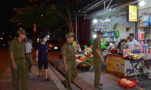  Ngay sau lễ ra mắt, các Tổ bảo vệ ANTT ở cơ sở tại Ninh Bình đã nhanh chóng ổn định các điều kiện để bắt tay ngay vào thực hiện các nhiệm vụ được giao. Ảnh: Nguyễn Trường