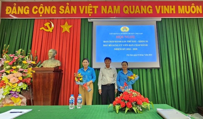 Bầu bổ sung 2 Ủy viên Ban Chấp hành LĐLĐ huyện Chợ Gạo, tỉnh Tiền Giang