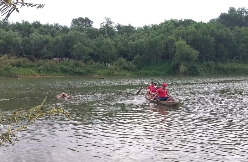 Khu vực phát hiện thi thể nam giới trôi trên sông ở Tiên Phước, Quảng Nam. Ảnh Người dân cung cấp.