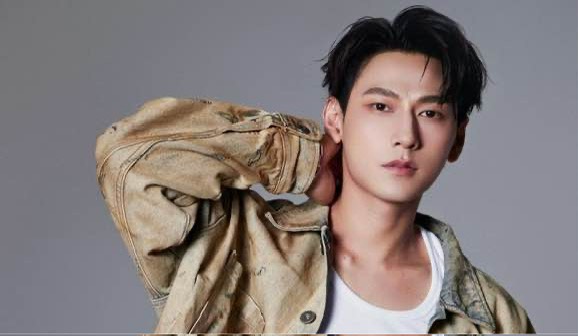 Isaac giảm gần 5 kg tại chương trình "Anh trai say hi". Ảnh: NSCC