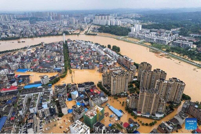 Chưa thoát lũ lụt, Trung Quốc chuẩn bị đón 2 cơn bão mới trong tháng 7