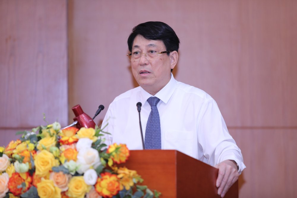 Ủy viên Bộ Chính trị, Thường trực Ban Bí thư Lương Cường phát biểu tại hội nghị. Ảnh: T.Vương