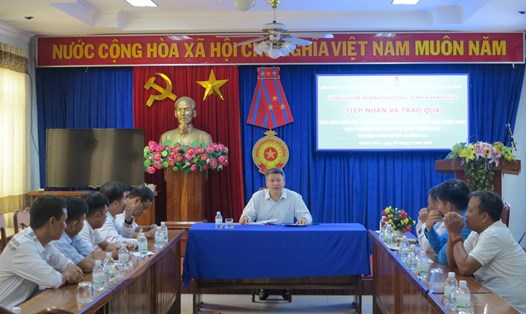 Sở Giáo dục và Đào tạo tỉnh Khánh Hòa gặp mặt các giáo viên công tác tại huyện Trường Sa. Ảnh: Phương Linh