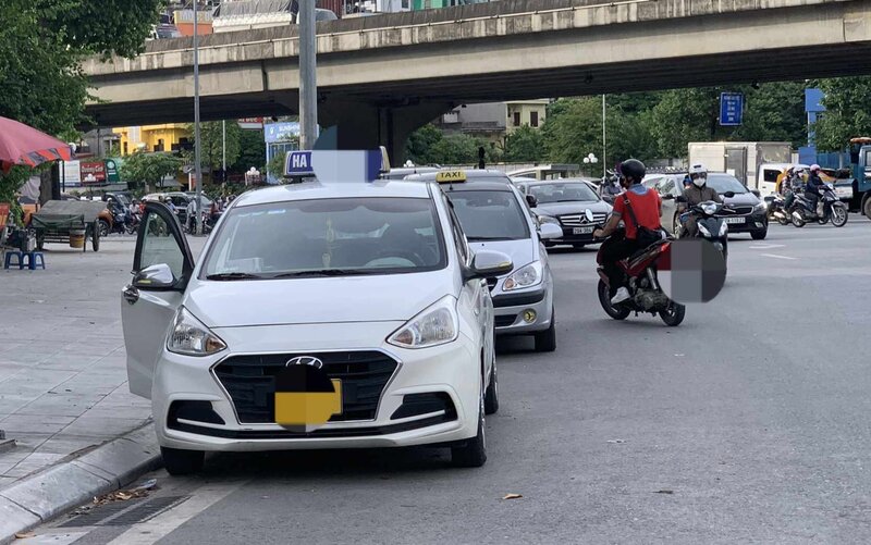 Xe bị hỏng phần phun nước rửa kính, ô tô có trượt đăng kiểm không?. Ảnh: Hoàng Lộc