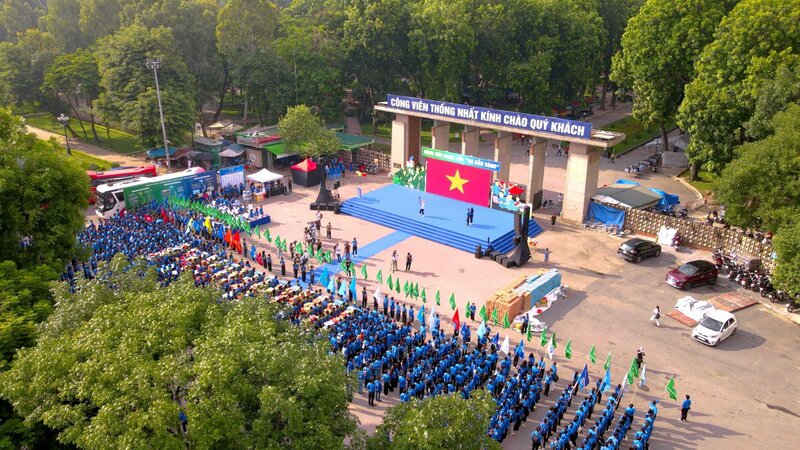 Ngay sau khi kết thúc Chương trình, Thành đoàn - Hội Sinh viên Việt Nam thành phố Hà Nội đã trao tặng cho các đội hình tiền mặt và các vật phẩm thiết yếu hỗ trợ thực hiện nhiệm vụ với tổng trị giá gần 6 tỷ đồng cho các đội hình tình nguyện cấp Thành phố. 