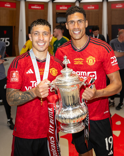 Chức vô địch FA Cup hy vọng sẽ là bàn đạp để Martinez và Man United giành những danh hiệu tiếp theo. Ảnh: Manchester United