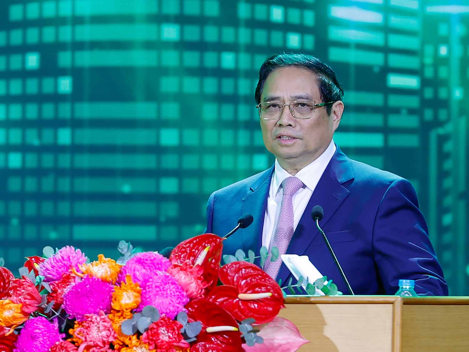 Thủ tướng Chính phủ Phạm Minh Chính phát biểu tại Hội nghị công bố quy hoạch tỉnh Hưng Yên. Ảnh: VGP