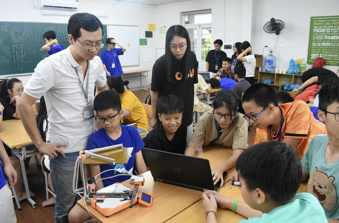 Hoạt động thực hành STEM cùng máy in 3D tại Science Camp 2024