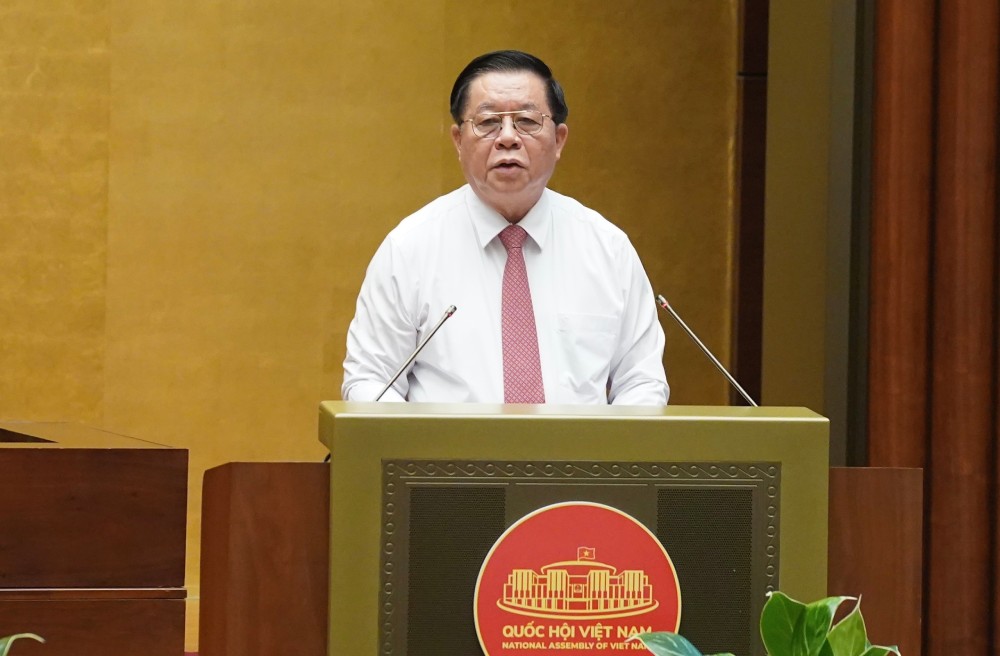 Ủy viên Bộ Chính trị, Bí thư Trung ương Đảng, Trưởng Ban Tuyên giáo Trung ương Nguyễn Trọng Nghĩa phát biểu tại hội nghị. Ảnh: T.Vương