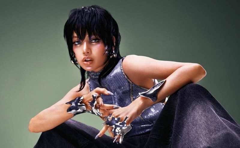 “Rockstar" là ca khúc đạt thứ hạng cao nhất của Lisa trên Billboard Hot 100. Ảnh: LLOUD