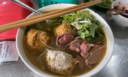 Cà phê muối chính gốc Huế có gì đặc biệt mà khách mách nhau thử bằng được?