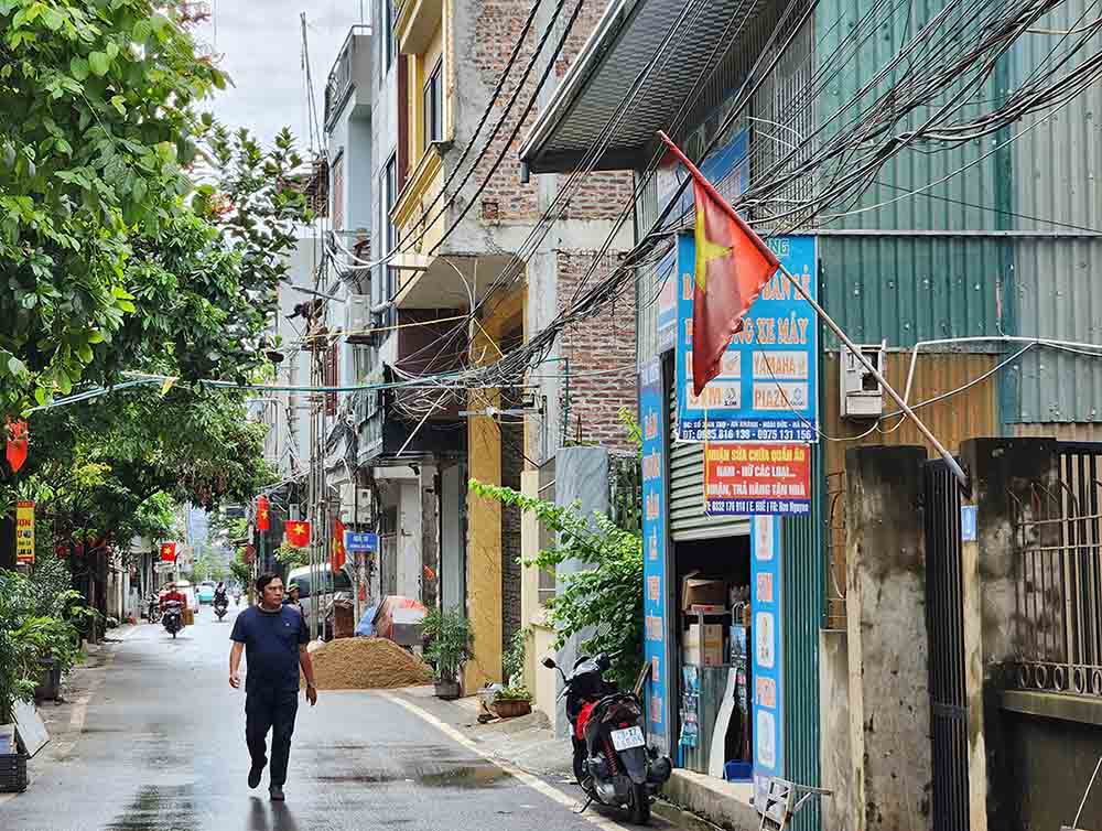 Giá căn hộ chung cư tăng cao nên nhiều người tìm sang nhà đất thổ cư. Ảnh: Cao Nguyên.