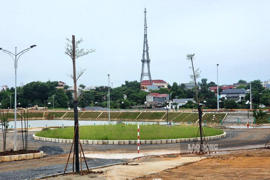 Tổng diện tích của dự án là hơn 19ha, nằm trên địa phận 2 phường là Hùng Vương và Phong Châu của thị xã Phú Thọ. Tổng chi phí thực hiện dự án là hơn 740 tỉ đồng (không bao gồm chi phí bồi thường, giải phóng mặt bằng).