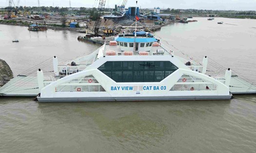 Phà Bay View Cát Bà 03 chính thức vận hành, đưa khách từ Hải Phòng ra Cát Bà. Ảnh: Hoàng Khôi