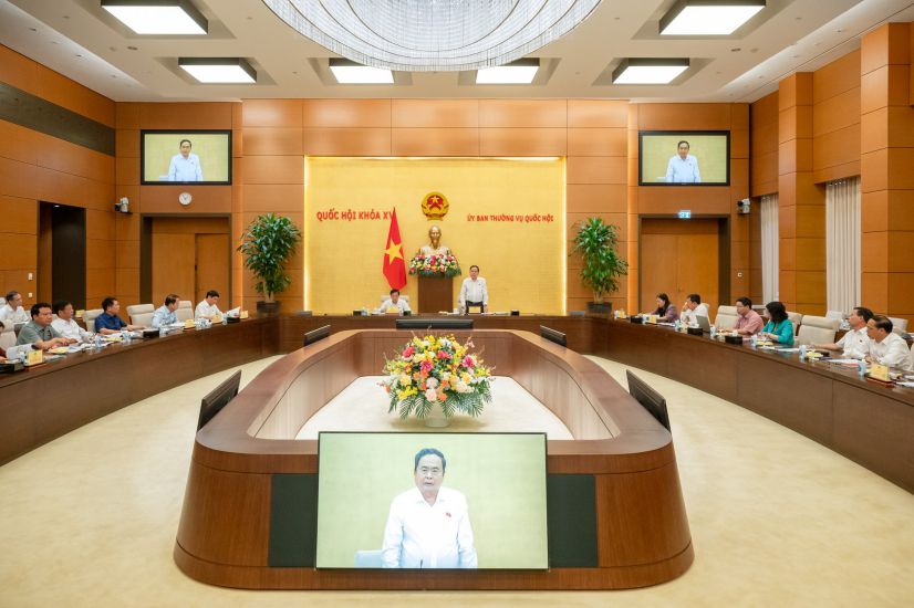 Toàn cảnh buổi làm việc. Ảnh: Quốc hội