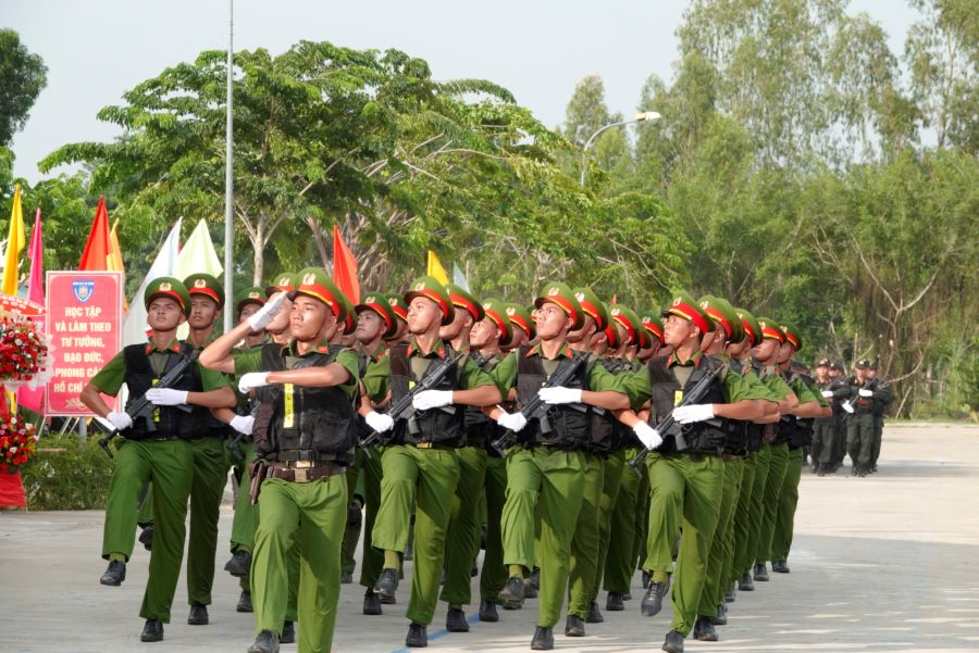 Trung đoàn Cảnh sát cơ động Đông Nam TPHCM long trọng kỷ niệm 10 năm ngày thành lập. Ảnh: An Long