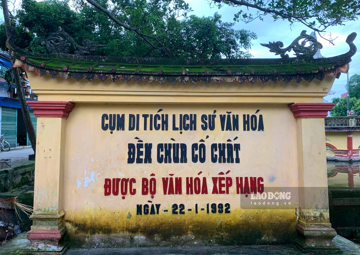 In 1992, the Cổ Chất temple was recognized as a national historical and cultural relic.