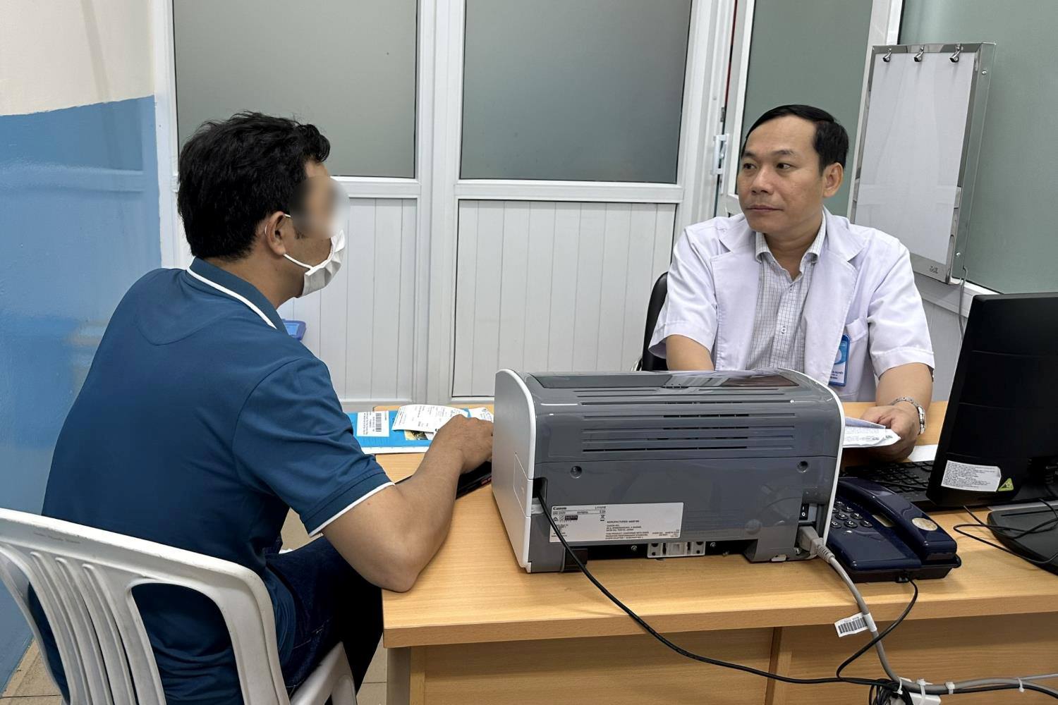 Phẫu thuật bằng robot điều trị ung thư đoạn cuối ống mật chủ.