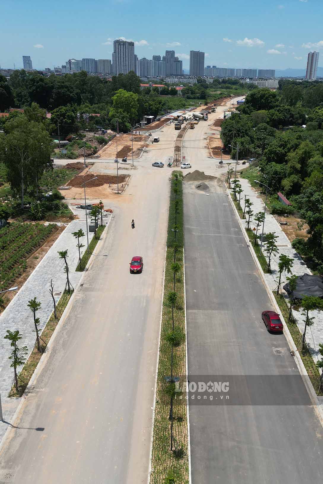 Investment project for the construction of Lê Quang Đạo road extension from Đại lộ Thăng Long, Nam Từ Liêm district to the boundary with Dương Nội urban area, Hà Đông district, TP Hà Nội) started in 2023.