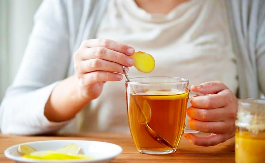 Uống trà gừng sau khi ăn hải sản sẽ giúp hỗ trợ về đường tiêu hóa. Ảnh: Pixabay
