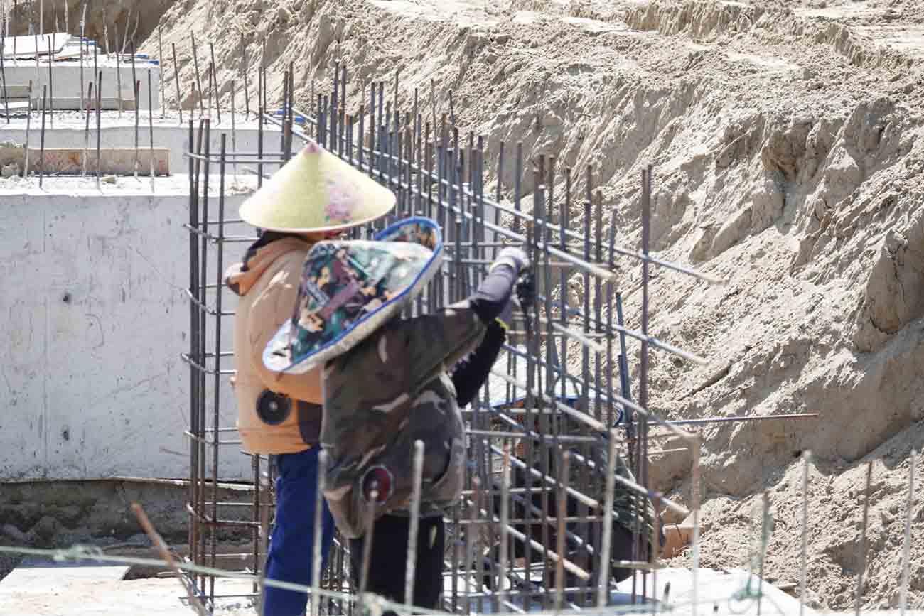 According to the schedule, the project must be completed by the end of 2024. Photo: Trần Tuấn.