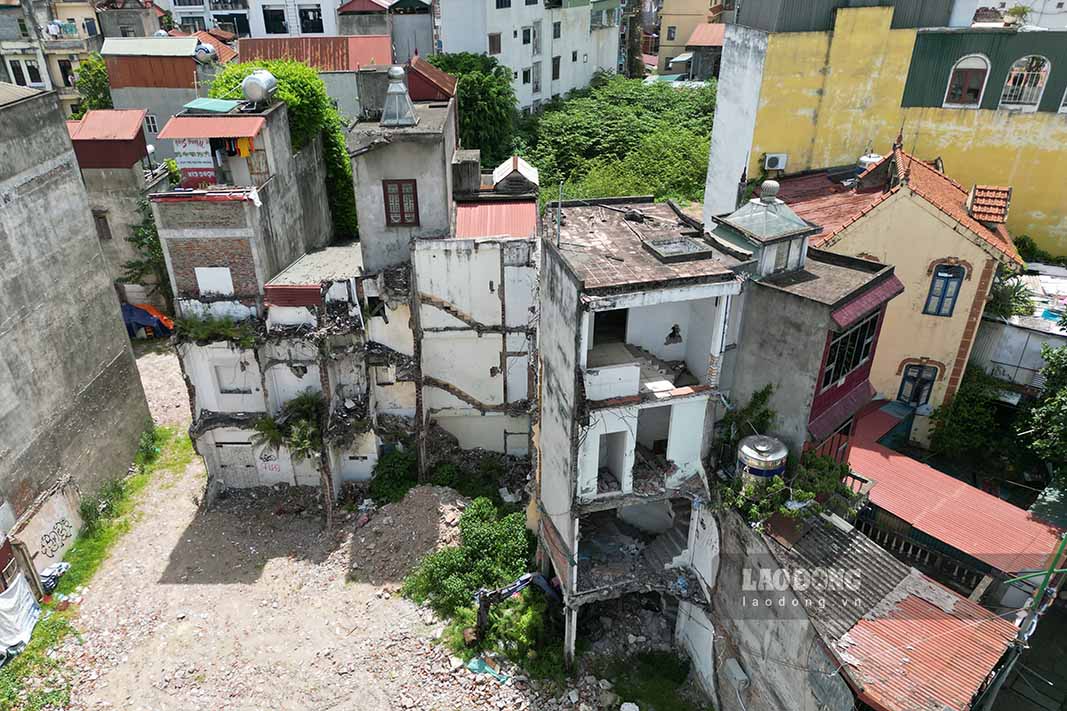 According to Lao Dong's records, some areas of the project that have been allocated land but have not yet started construction have become parking spots and garbage collection sites, and some locations are used by people to grow vegetables. , gardening.