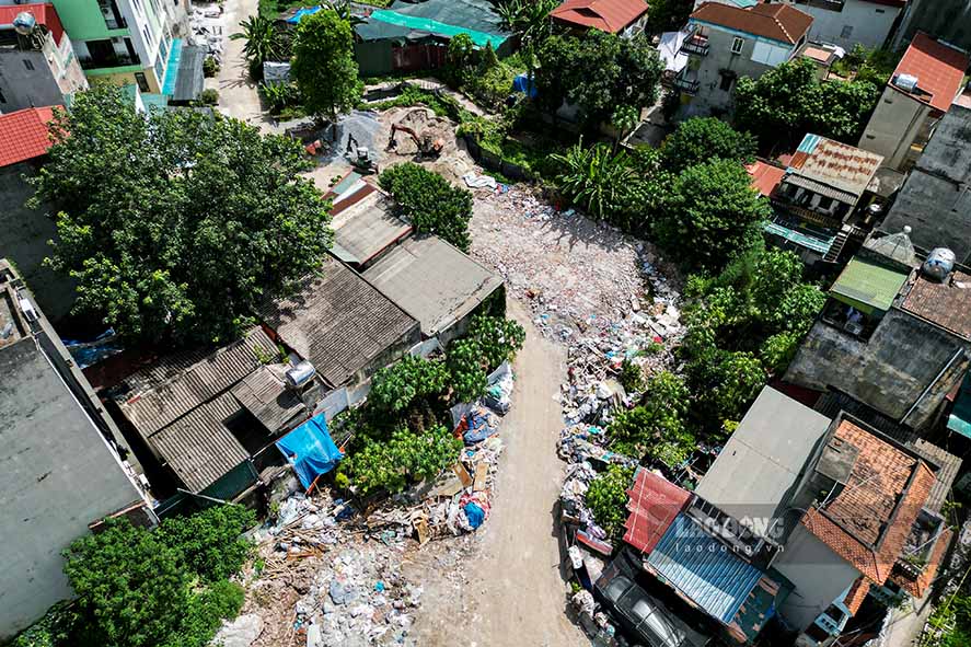 According to Cau Giay District People's Committee, up to now, 189 families have settled in resettlement houses, 72 families have received money but have not been allocated housing because the resettlement housing fund for the project has not yet been allocated. done.