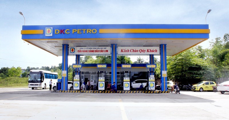 Thien Minh Duc owns a distribution network of 100 retail petrol stations under the DKC Petro brand. Photo: DCK Petro. 