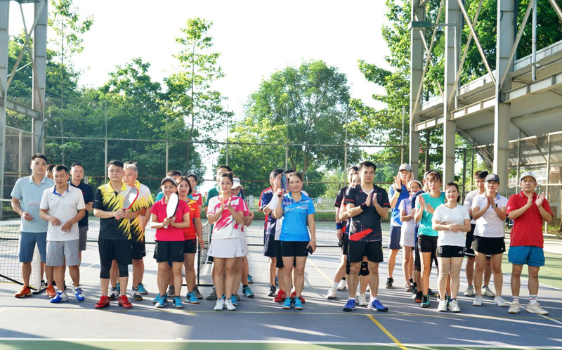 Athletes participating in the competition. Photo: Hoàng Thương