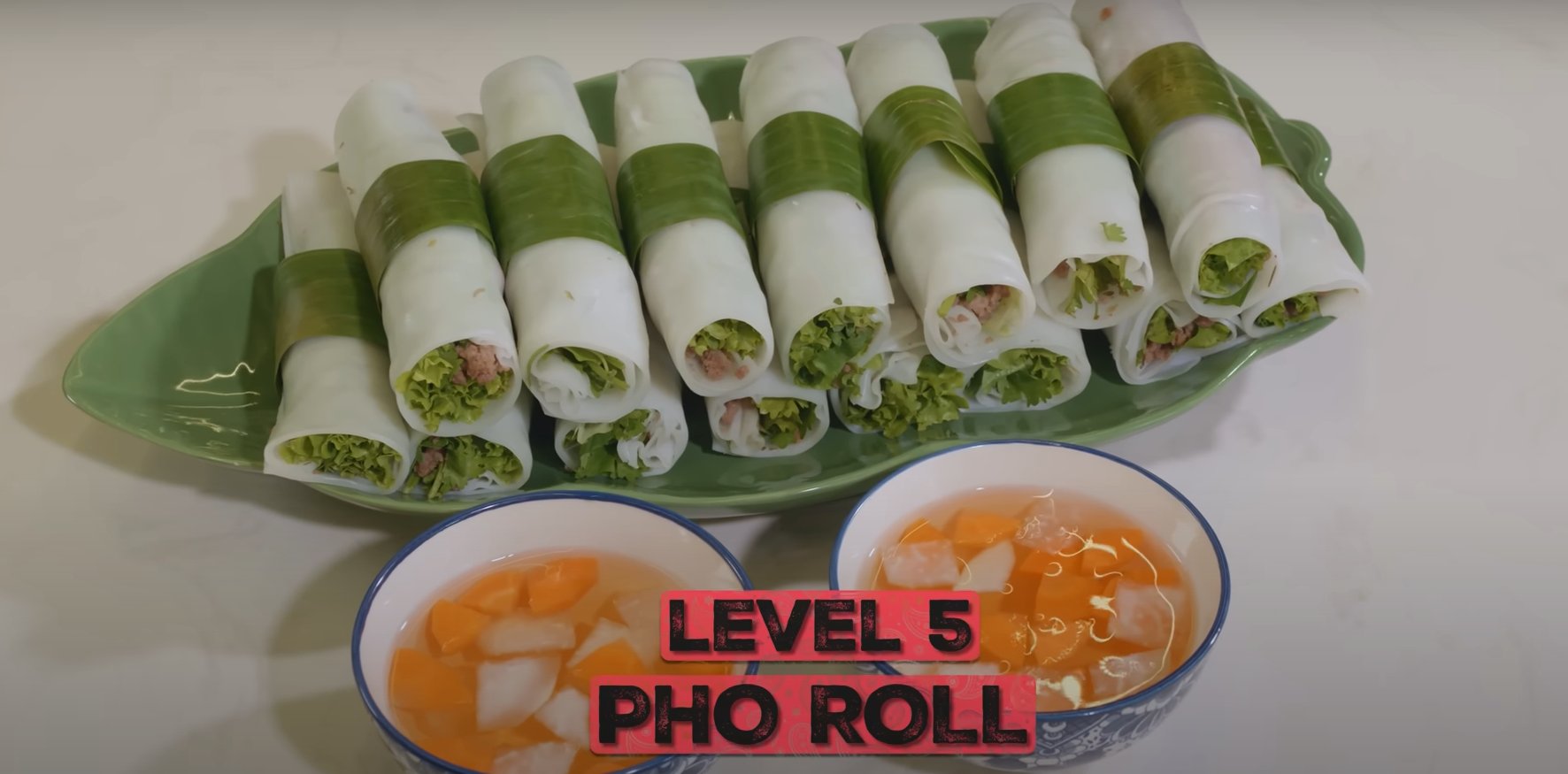 Pho rolls at La Chanh restaurant, District 1, price 75,000 VND/serving (5 rolls).