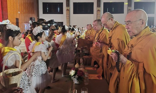 Chương trình Pháp hội Vu lan báo hiếu Phật lịch 2568 - Dương lịch 2024 với chủ đề "Đạo hiếu và dân tộc" được tổ chức tại chùa Bái Đính (Ninh Bình). Ảnh: Nguyễn Trường