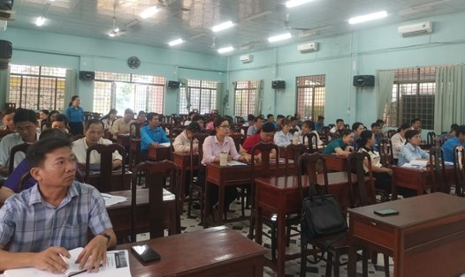 60 đại biểu tham gia bồi dưỡng Lý luận chính trị, tập huấn nghiệp vụ công tác Công đoàn tại huyện Giồng Riềng. Ảnh: Hải Yến
