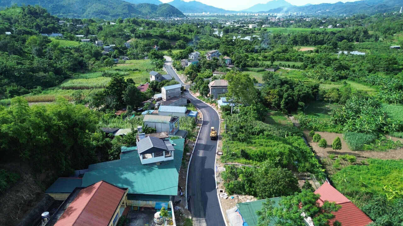 Tỷ lệ giải ngân vốn đầu tư công ở Ban QLDA đầu tư xây dựng thành phố Hòa Bình đã đạt 43%. Ảnh: Đặng Tình