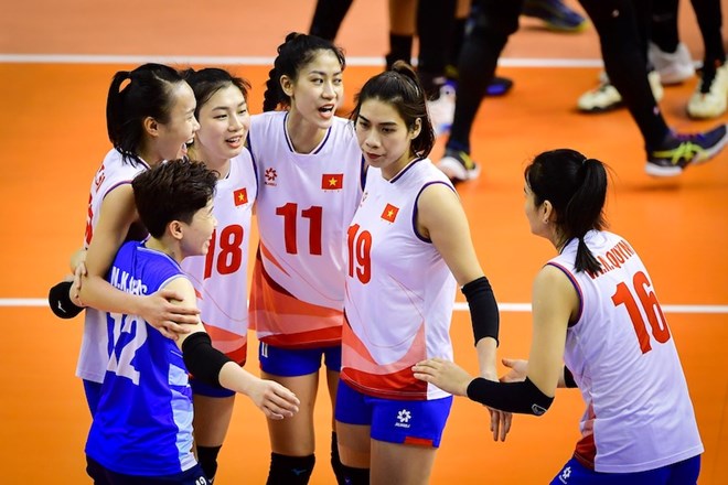 The Vietnamese women's volleyball team won the practice match before VTV Cup 2024. Photo: SEA V.League