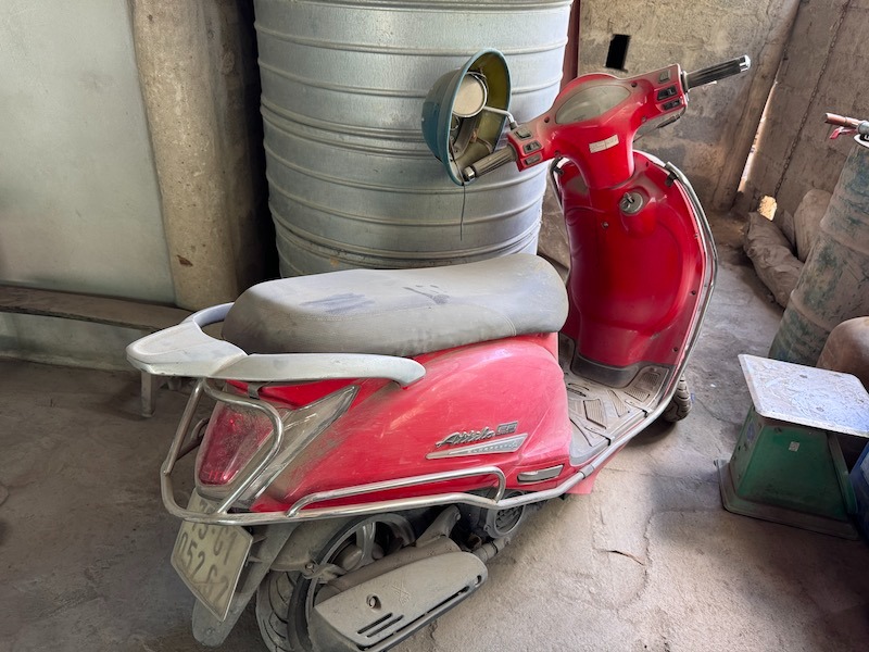 A layer of dust covers objects in people's homes. Photo: Cong Sang