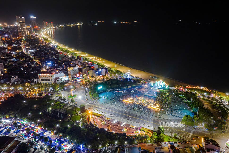 Thành phố biển ở Bình Định đề xuất phát triển du lịch đêm. Ảnh: Dũng Nhân