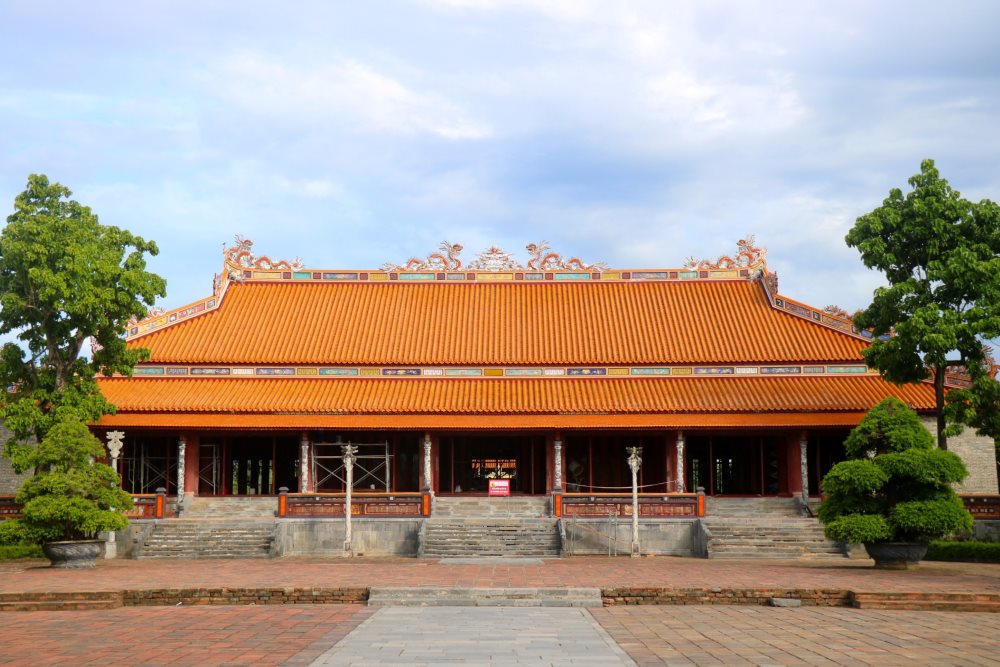 After nearly 3 years of restoration, the items of Thai Hoa Palace are gradually revealed. It is expected that the restoration process of Thai Hoa Palace relics will be completed on August 23, 2025.