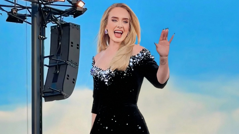 Adele mặc váy của NTK Công Trí. Ảnh: Instagram.