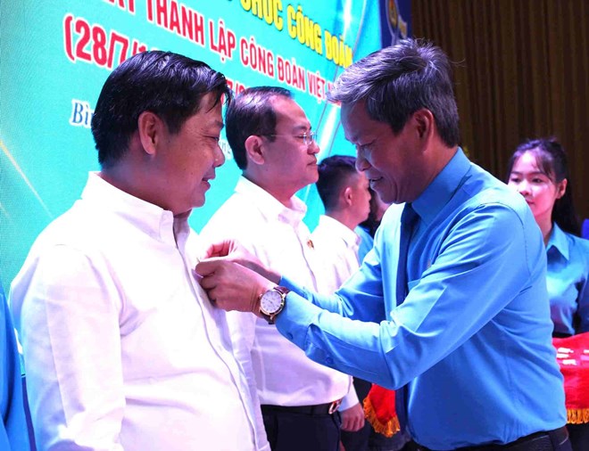 Thành tích của LĐLĐ Bình Dương góp phần phát triển tỉnh nhà