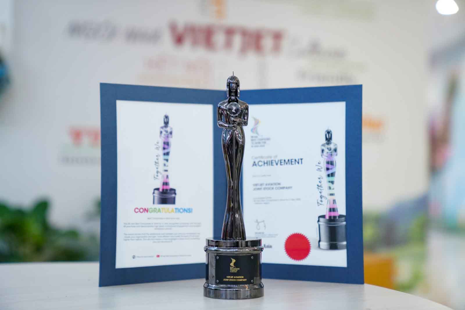 Vietjet has continuously received the Best Workplace in Asia award from HR Asia Award for many years.