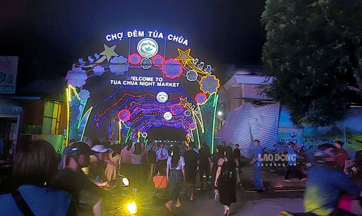 Chợ phiên Tủa Chùa, Điện Biên chính thức được công nhận là điểm du lịch. Ảnh: Thanh Bình