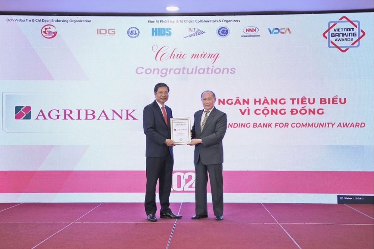 Agribank has received the title "Typical Bank for the Community" for many consecutive years.