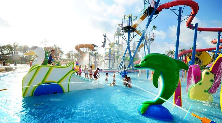 Water park at Vinpearl Land Cua Hoi. Photo: Anh Tuan