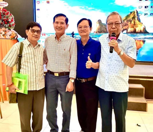 Journalist Truong Dang Lan (second from left). Photo: CQTT