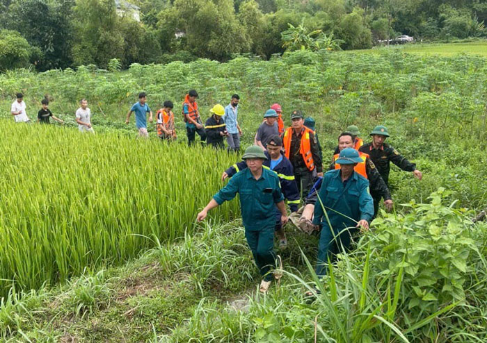 Authorities found the bodies of victims killed by floodwaters. Photo: NDCC