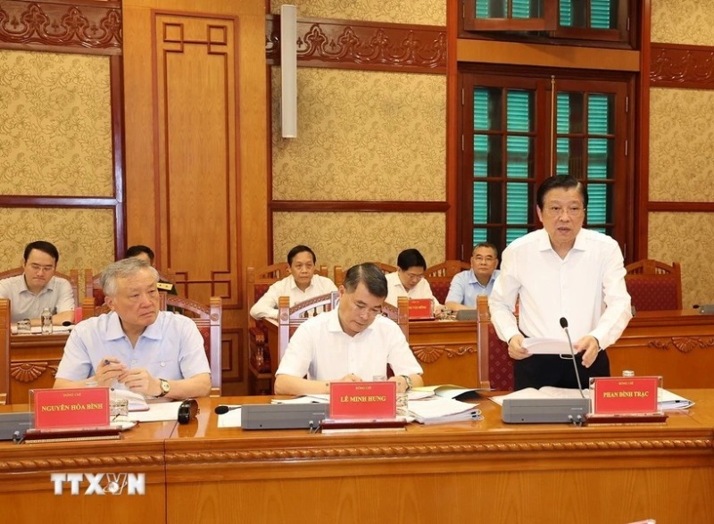 Politburo member, Secretary of the Party Central Committee, Head of the Central Internal Affairs Commission Phan Dinh Trac - Standing Deputy Head of the Steering Committee spoke. Photo: Tri Dung/TTXVN