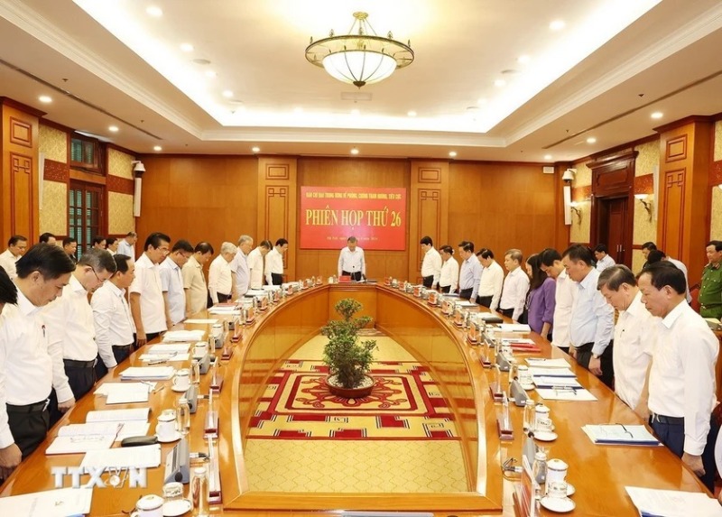 General Secretary and President To Lam and delegates observed a minute of silence to commemorate the late General Secretary Nguyen Phu Trong. Photo: Tri Dung/TTXVN