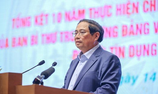 Thủ tướng Chính phủ Phạm Minh Chính chủ trì hội nghị về tín dụng chính sách xã hội. Ảnh: Nhật Bắc